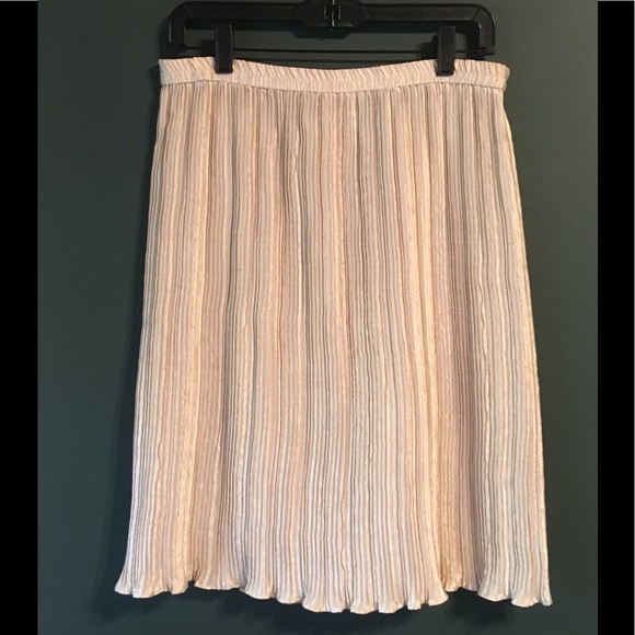 Jeanne Marc Dresses & Skirts - Vintage Gold Skirt Jeanne Marc Size Small 8/10